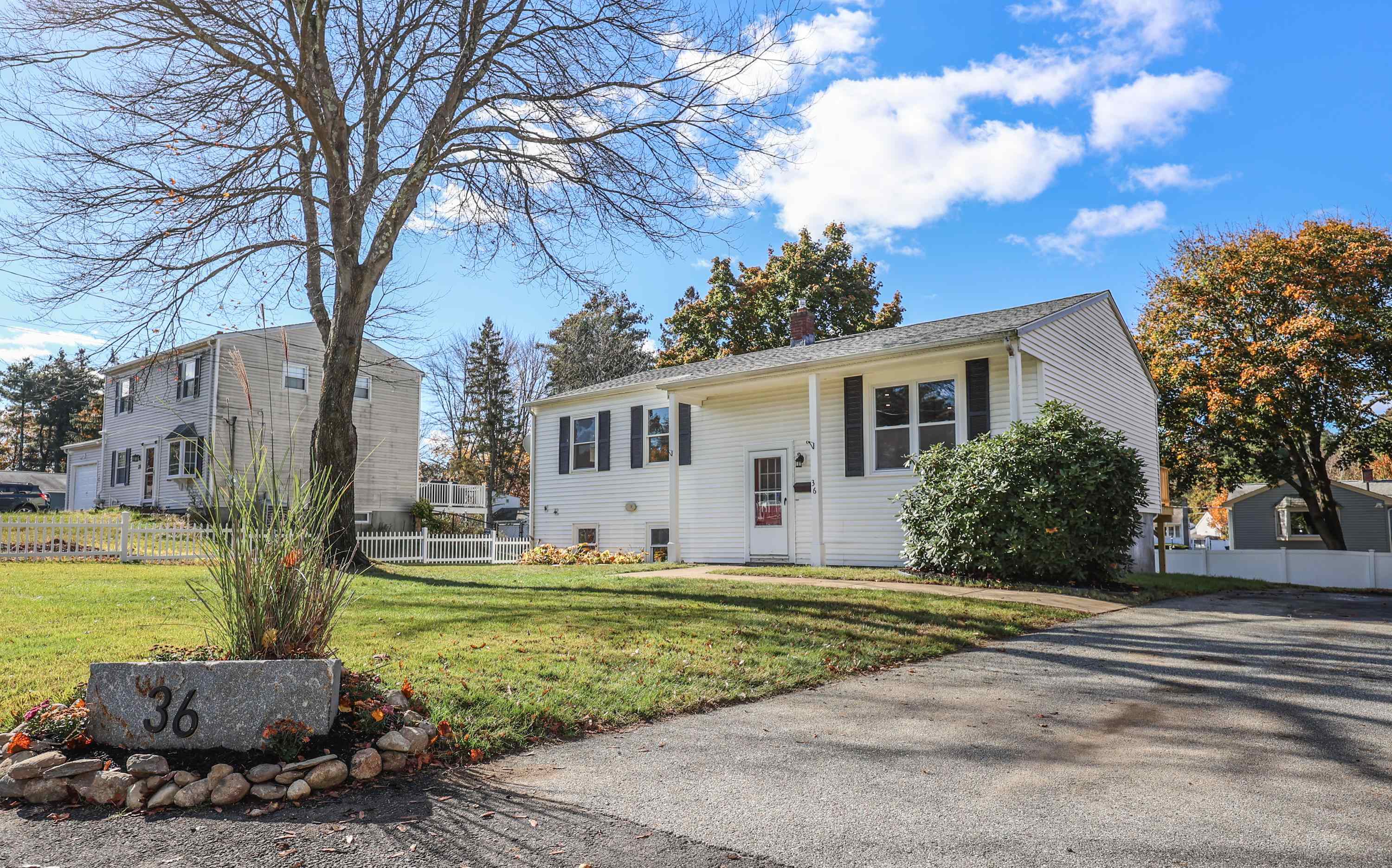36 Meade Street Nashua, NH 03064 - Photo 34 of 40