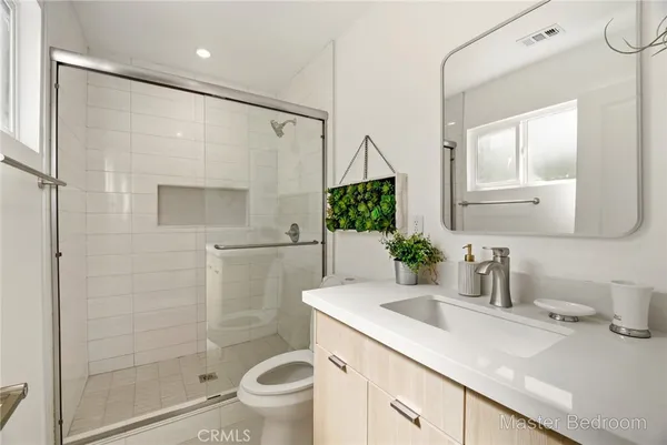 $1,175,000 | 5010 West Maurie Avenue, Santa Ana, CA 92703