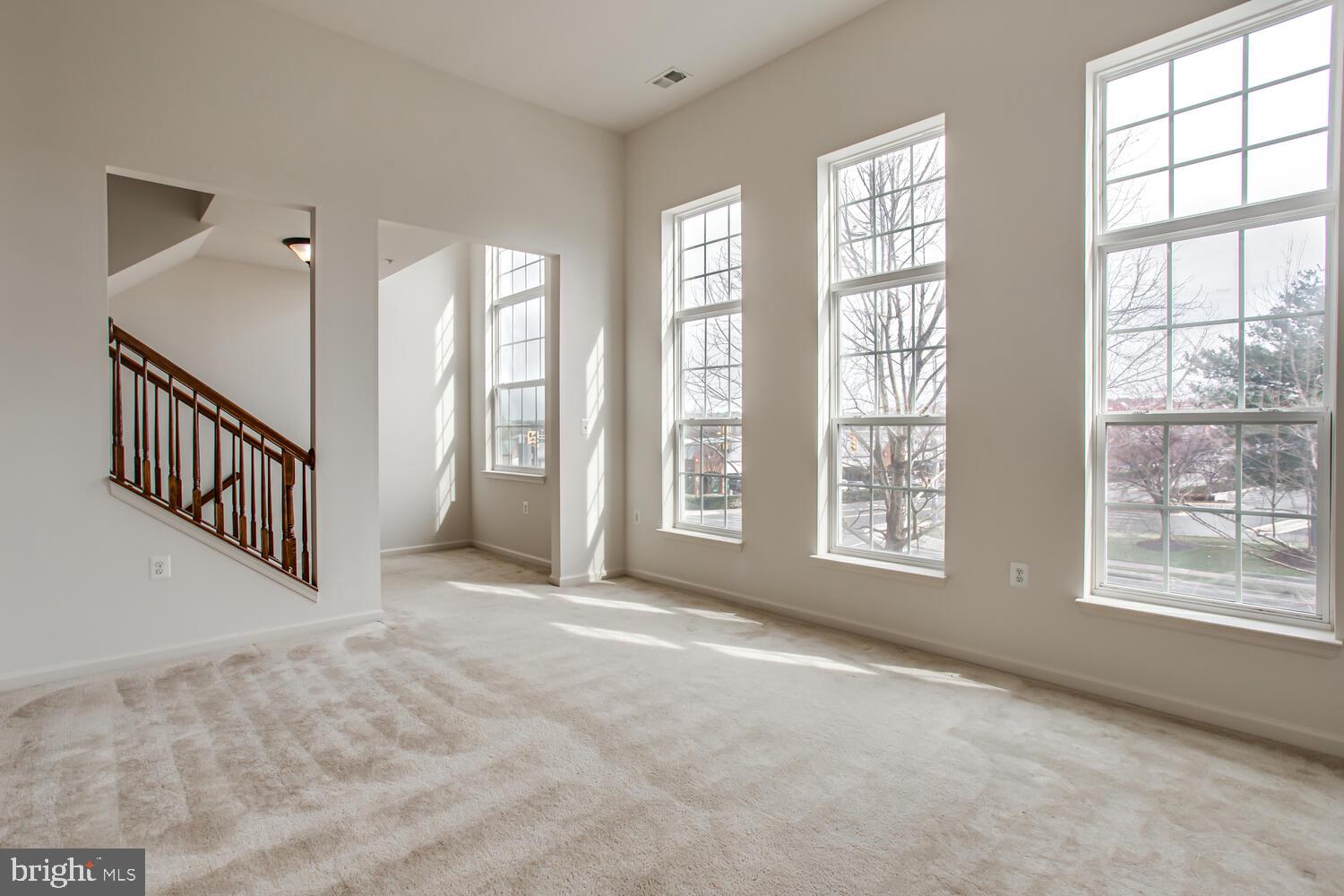 6012 Machen Road Centreville, VA 20121 - Photo 3 of 32 Gallery Image 3