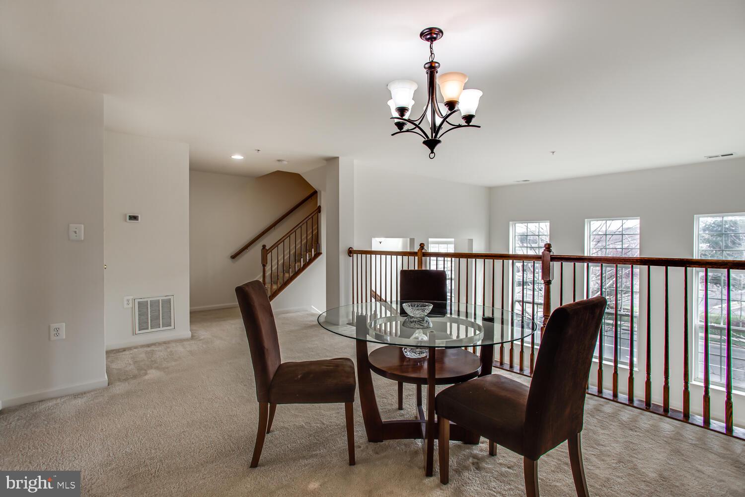 6012 Machen Road Centreville, VA 20121 - Photo 5 of 32 Gallery Image 5