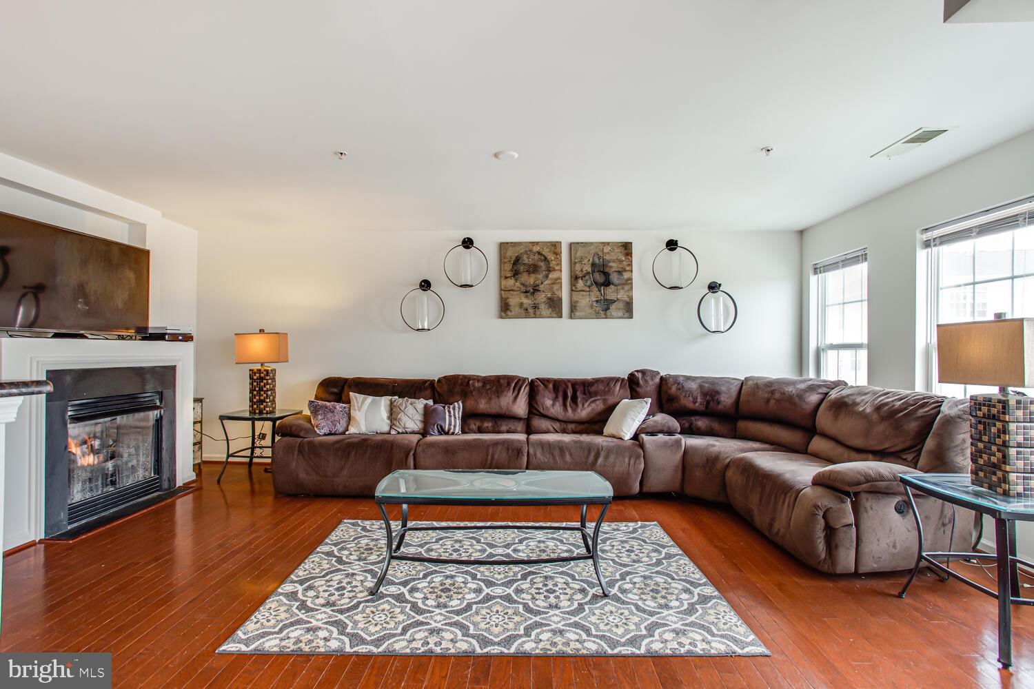 6012 Machen Road Centreville, VA 20121 - Photo 8 of 32 Gallery Image 8
