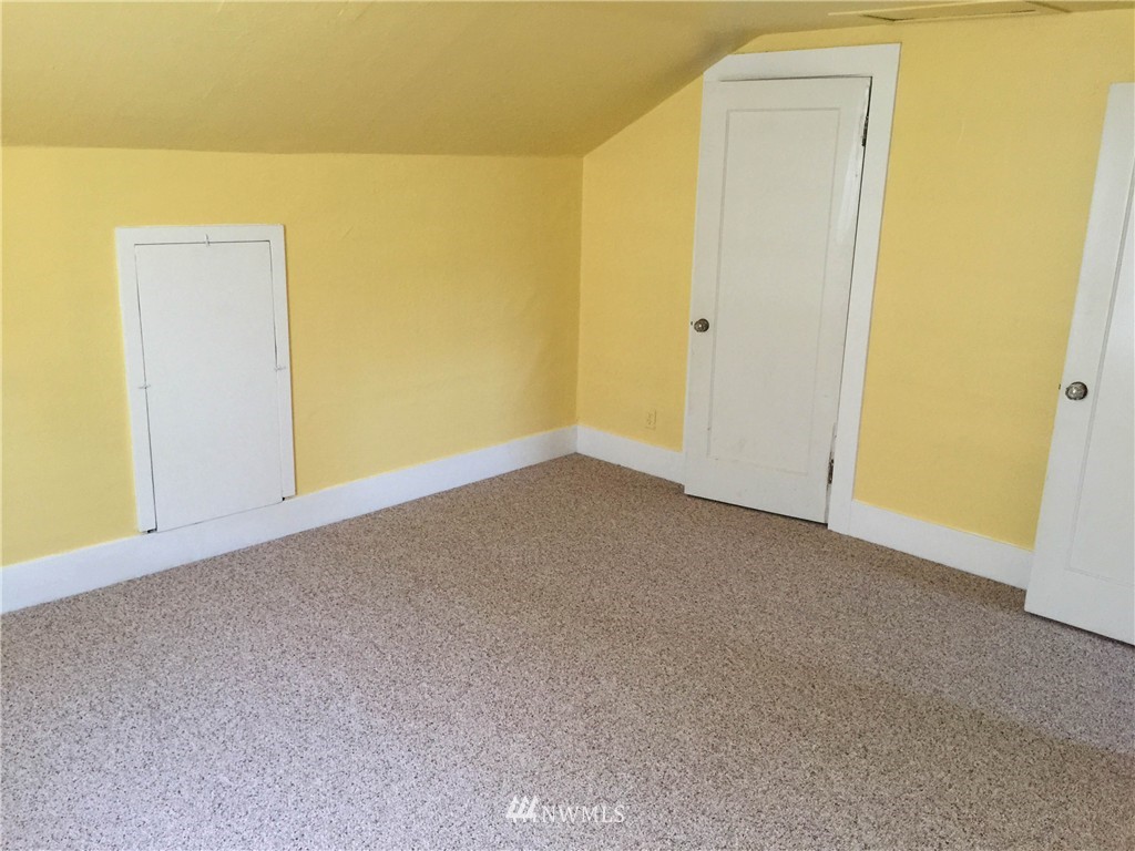 953 Fowler Street Raymond, WA 98577 - Photo 14 of 22 Gallery Image 14