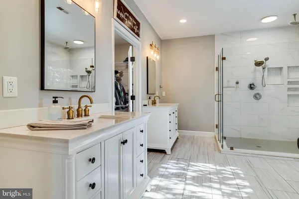 $550,000 | 14855 King Charles Drive, Issue, MD 20645