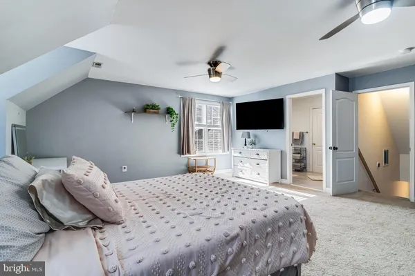 $550,000 | 14855 King Charles Drive, Issue, MD 20645