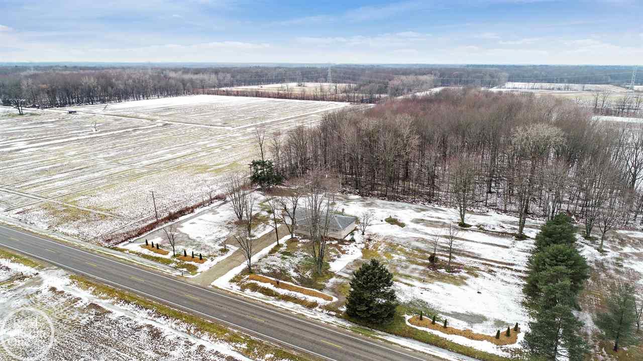 2236 Palms Road Columbus, MI 48063 - Photo 2 of 23
