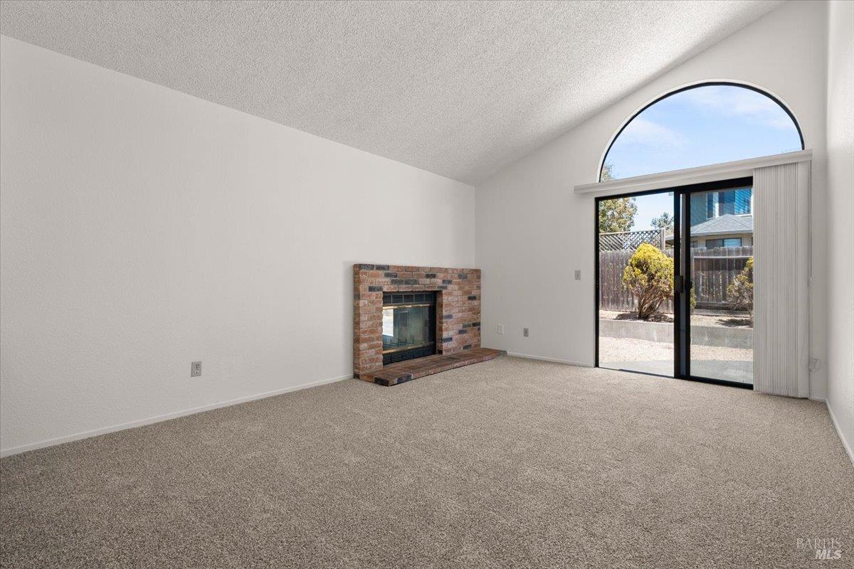 7486 Mercedes Way Rohnert Park, CA 94928 - Photo 9 of 33