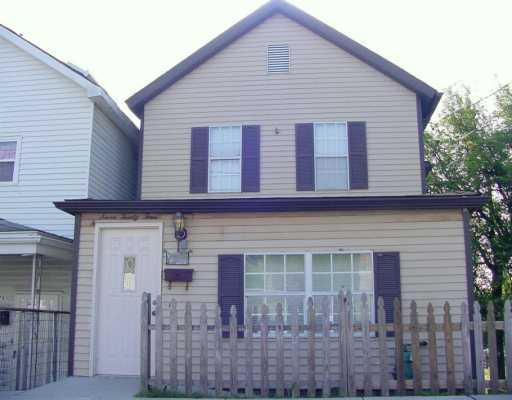 724 Frederick Street McKees Rocks, PA 15136 - Photo 1 of 8 Exterior Front.