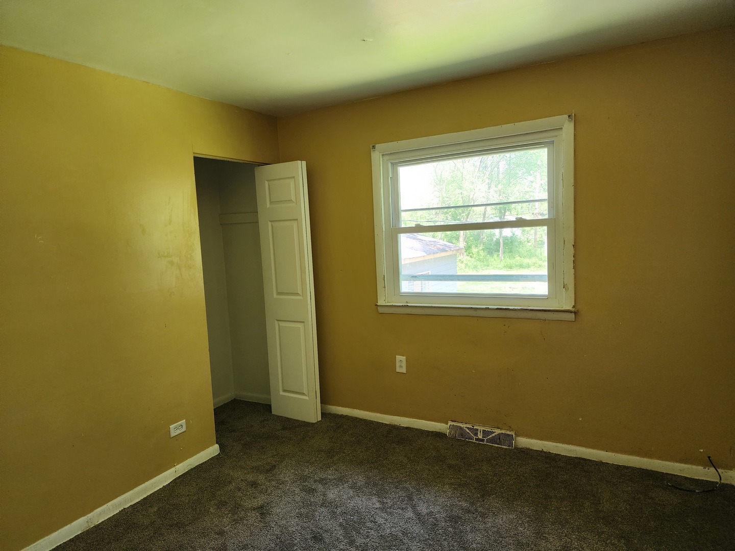 15330 Cherry Lane Markham, IL 60428 - Photo 5 of 8