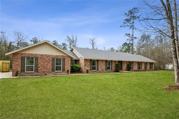 $438,000 | 542 Oak Alley Drive, Pearl River, LA 70452