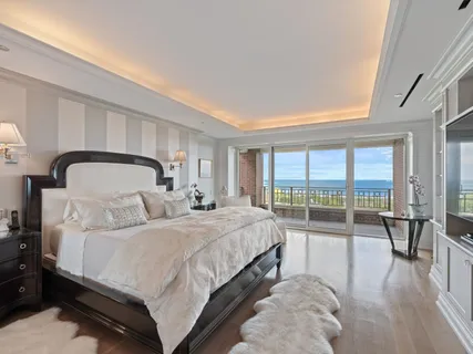 $4,100,000 | 2120 North Lincoln Park West, Unit 15, Chicago, IL 60614
