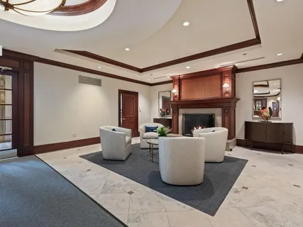 $4,100,000 | 2120 North Lincoln Park West, Unit 15, Chicago, IL 60614