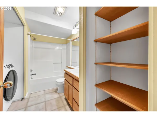 $325,000 | 3899 Colony Oaks Drive, Eugene, OR 97405