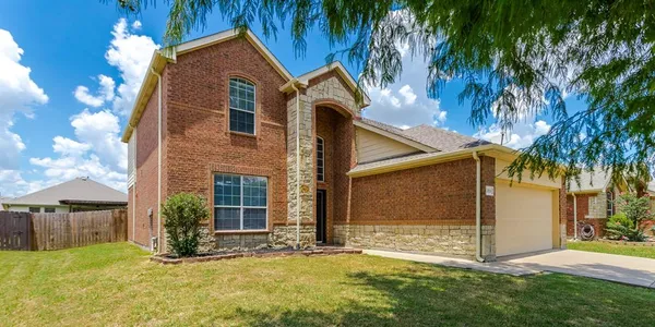 $2,795 | 203 Arabian Road, Waxahachie, TX 75165