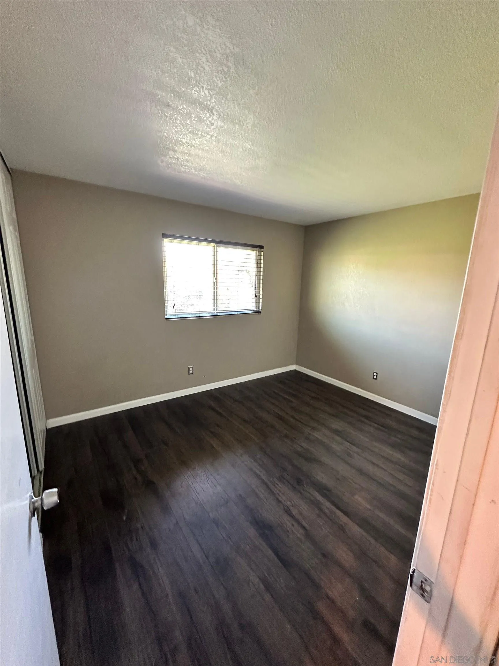 2275 Peppermint Lane Lemon Grove, CA 91945 - Photo 7 of 18