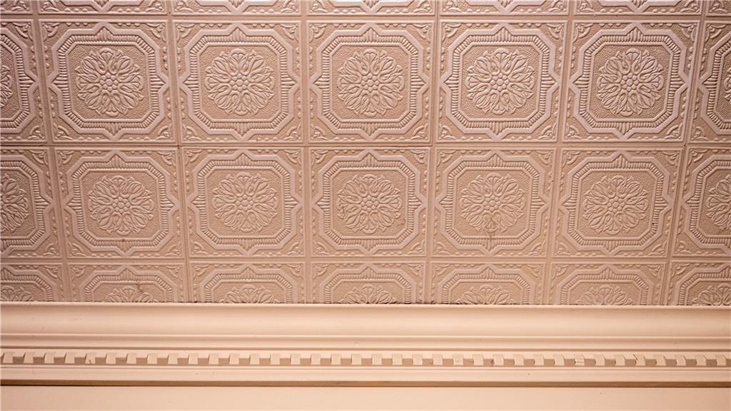 105 Snyder Lane Sarver, PA 16055 - Photo 22 of 48 a close up of a shower