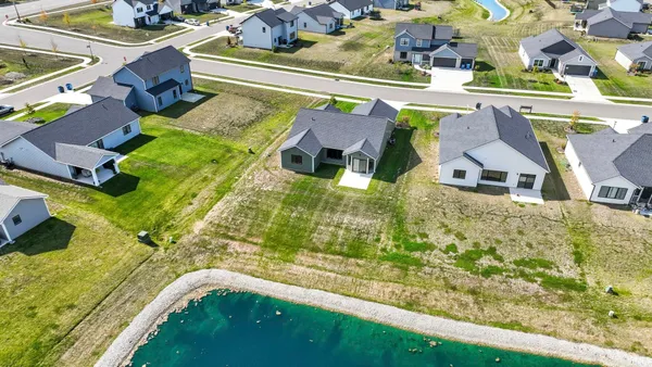 $359,900 | 15360 Brimwillow Drive, Huntertown, IN 46748