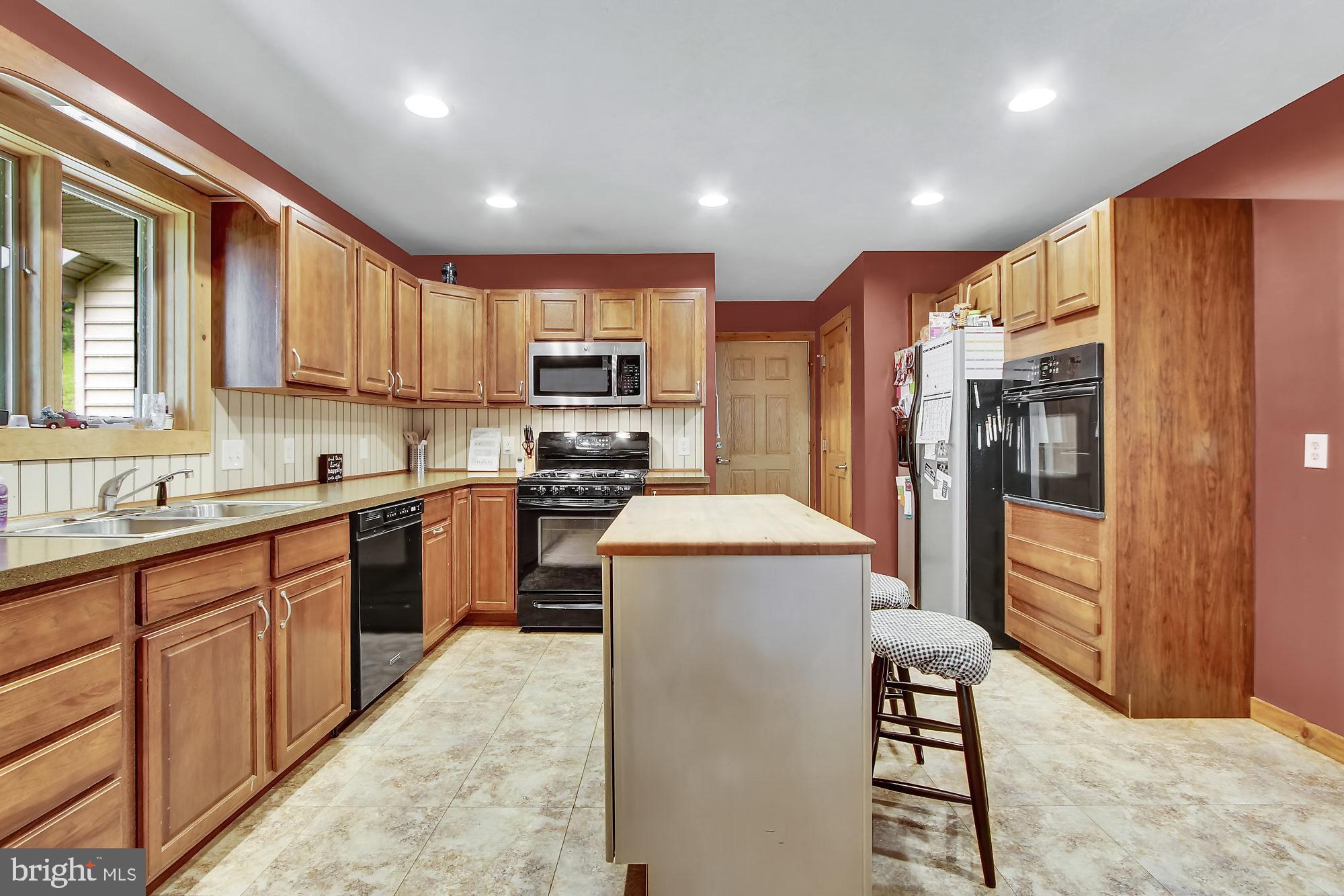 205 Company Farm Road York Springs, PA 17372 - Photo 8 of 29 Gallery Image 8