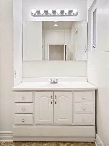 $5,000 | 840 Emerson Street, Unit 1, Denver, CO 80218