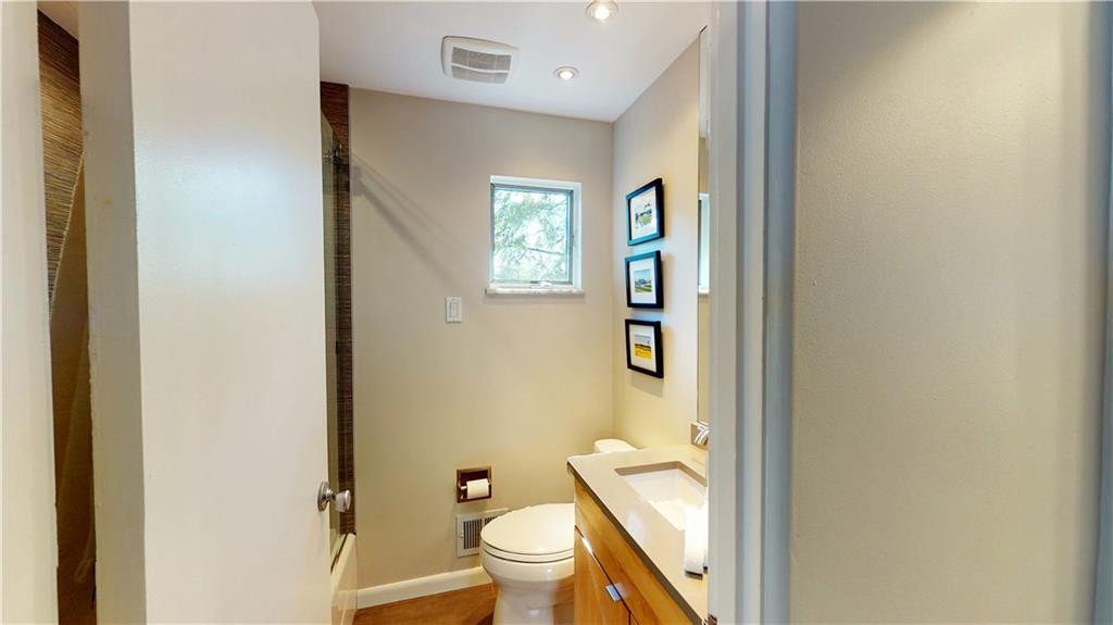 2416 Marbury Road Pittsburgh, PA 15221 - Photo 17 of 25 Gallery Image 17