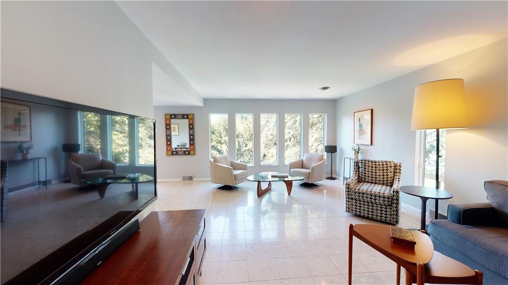2416 Marbury Road Pittsburgh, PA 15221 - Photo 3 of 25 Gallery Image 3