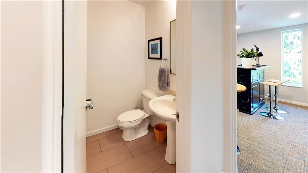 2416 Marbury Road Pittsburgh, PA 15221 - Photo 22 of 25 Gallery Image 22