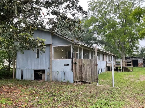 $109,914 | 3702 Park Street, Damon, TX 77430
