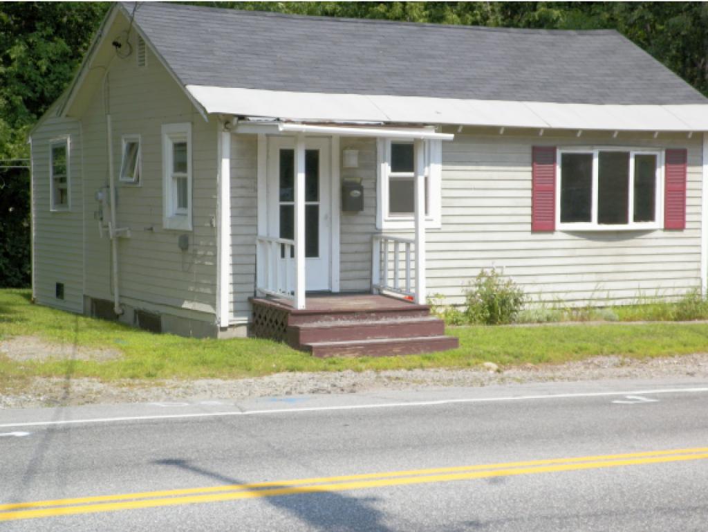 68 Lancaster Road Gorham, NH 03581 - Photo 2 of 10