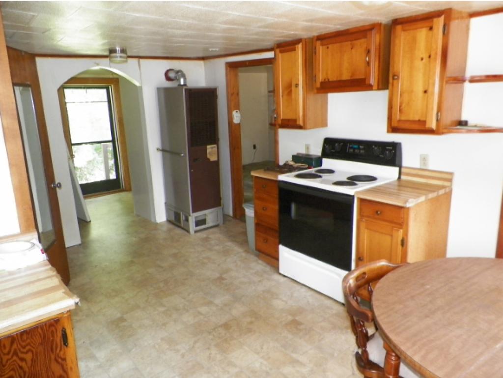 68 Lancaster Road Gorham, NH 03581 - Photo 9 of 10