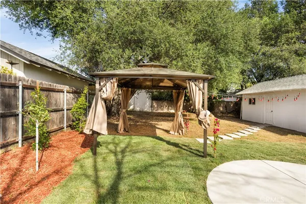 $1,300,000 | 1166 North El Molino Avenue, Pasadena, CA 91104