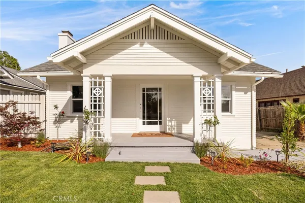 $1,300,000 | 1166 North El Molino Avenue, Pasadena, CA 91104