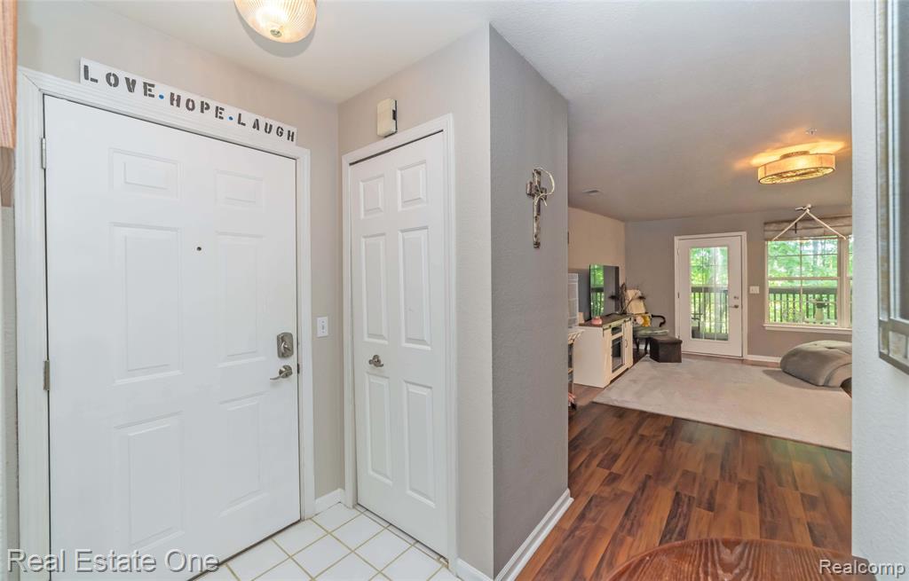12267 St Andrews Way Fenton, MI 48430 - Photo 20 of 29