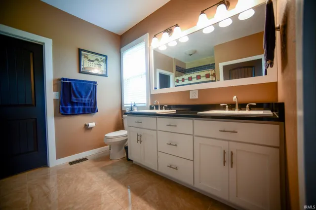 $499,000 | 5753 North Golf Course Road, Bicknell, IN 47512