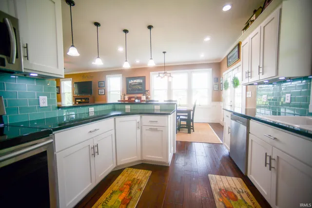 $499,000 | 5753 North Golf Course Road, Bicknell, IN 47512