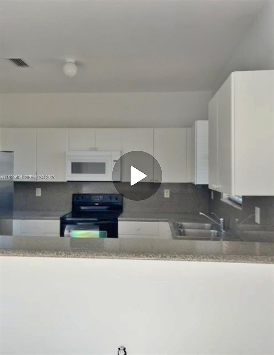 2740 Southeast 15th Road, Unit 20 Homestead, FL 33035 - Photo 3 of 10