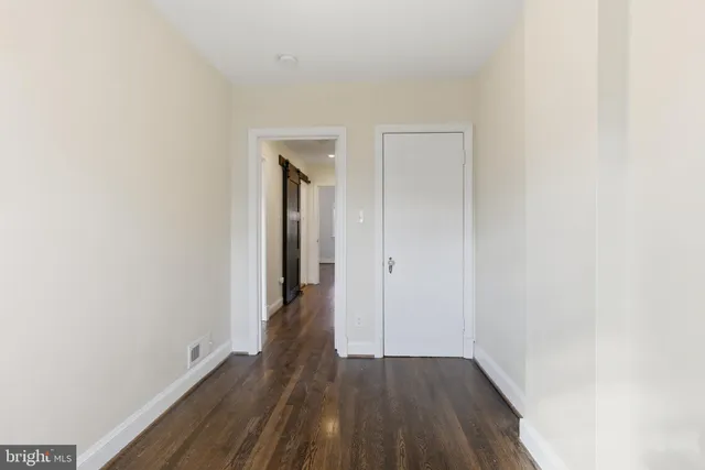 $3,900 | 525 21st Street Northeast, Washington, DC 20002