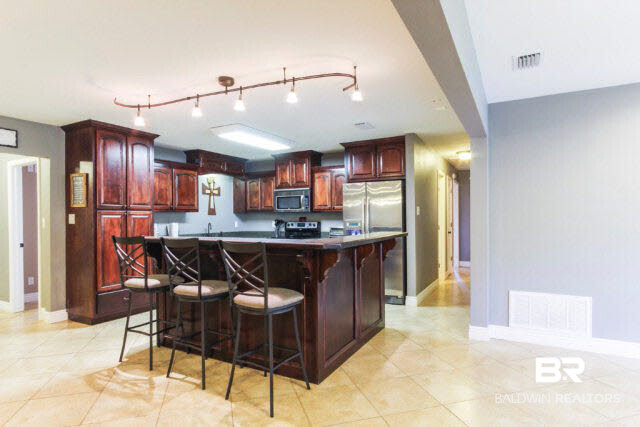 9415 Celeste Road Saraland, AL 36571 - Photo 4 of 19 Kitchen