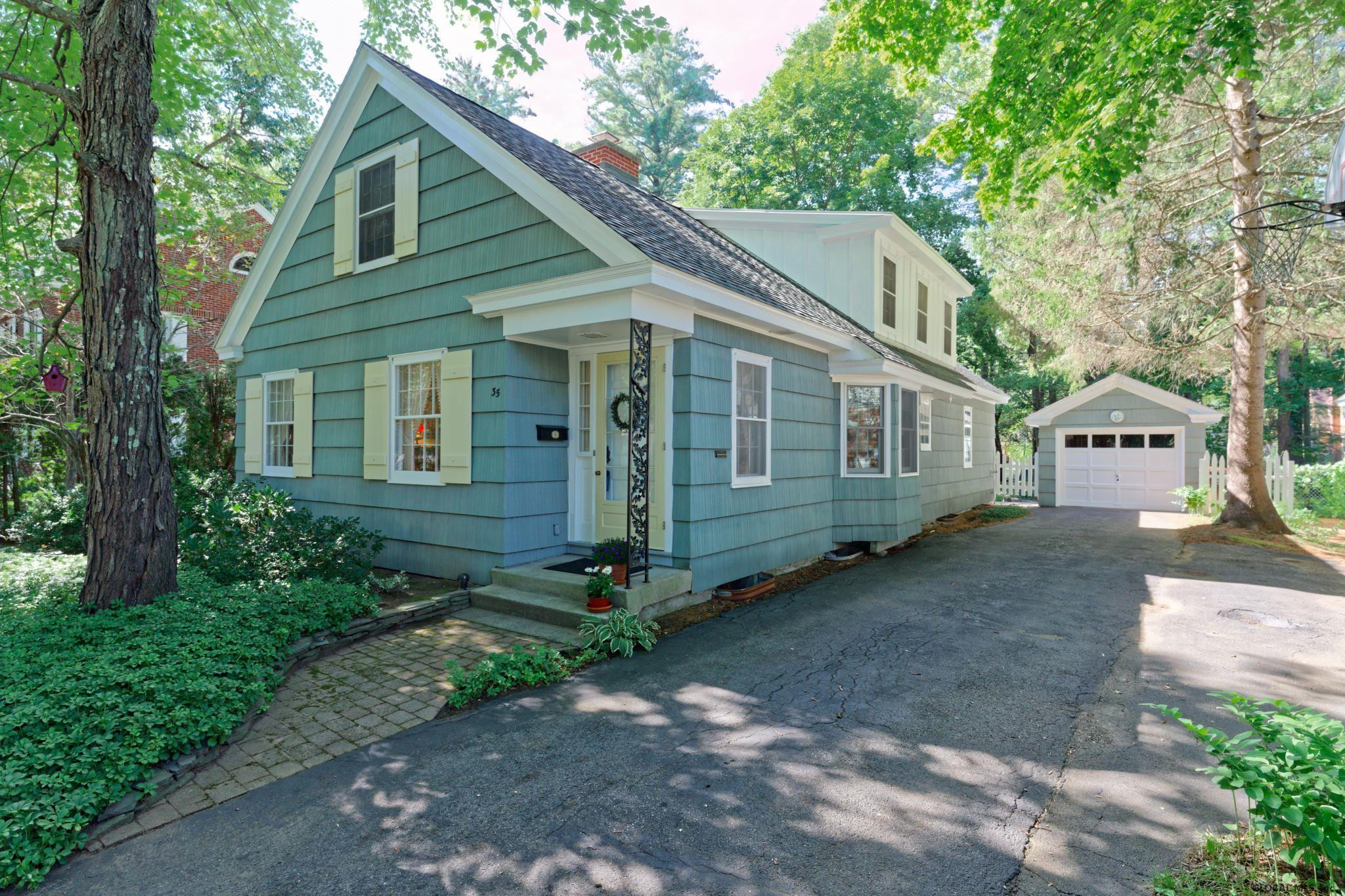 35 Douglas Road Bethlehem, NY 12054 - Photo 2 of 38 Photo 2