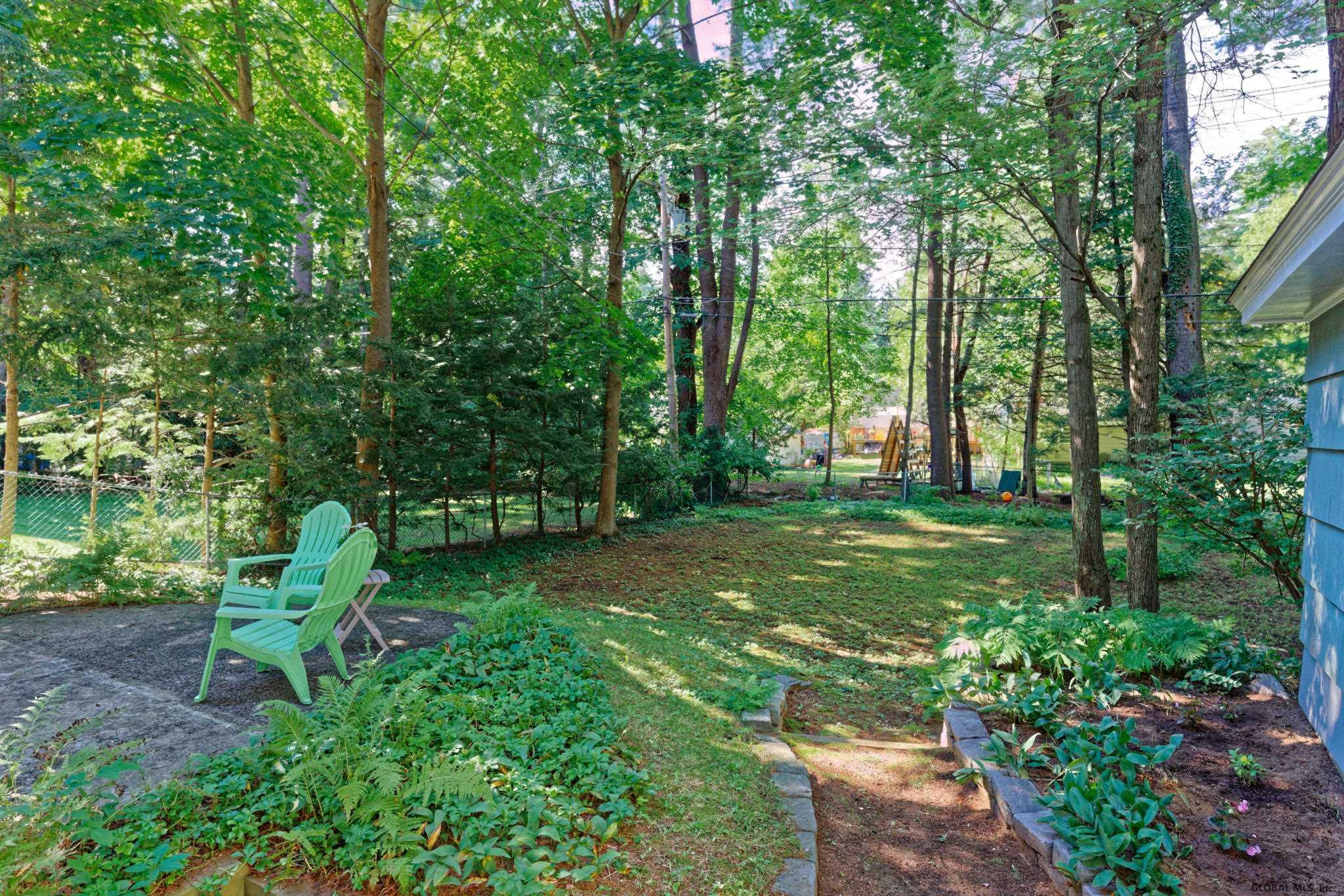 35 Douglas Road Bethlehem, NY 12054 - Photo 32 of 38 Photo 33