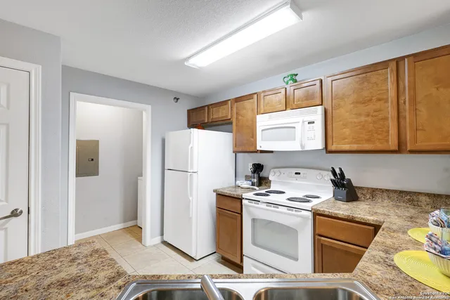 $199,999 | 7323 Snowden Road, Unit 3308, San Antonio, TX 78229