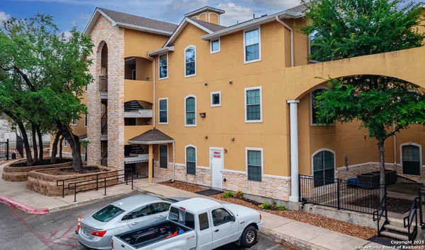 $199,999 | 7323 Snowden Road, Unit 3308, San Antonio, TX 78229