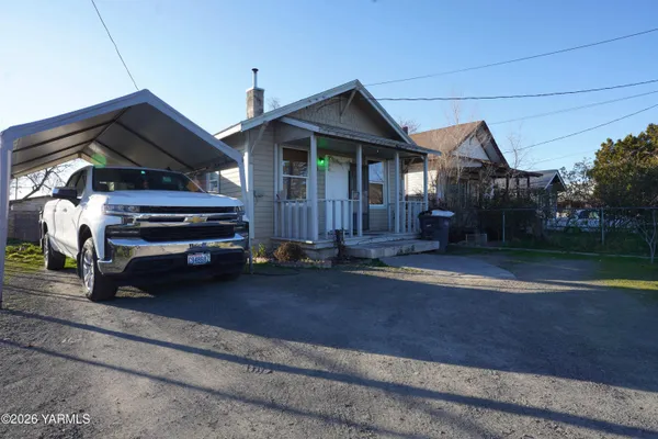 $180,000 | 1016 North 2nd Street, Yakima, WA 98901