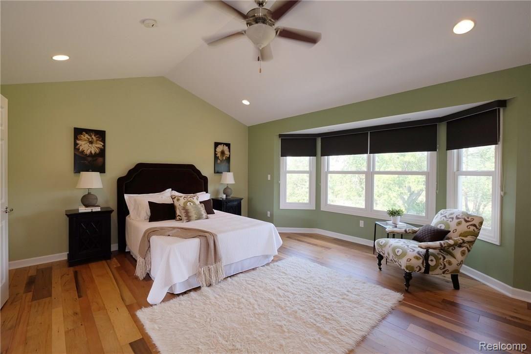 7104 Ridge Line Circle Dexter, MI 48130 - Photo 26 of 46 master3.jpg