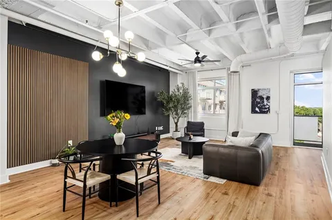$600,000 | 805 Peachtree Street Northeast, Unit 521, Atlanta, GA 30308