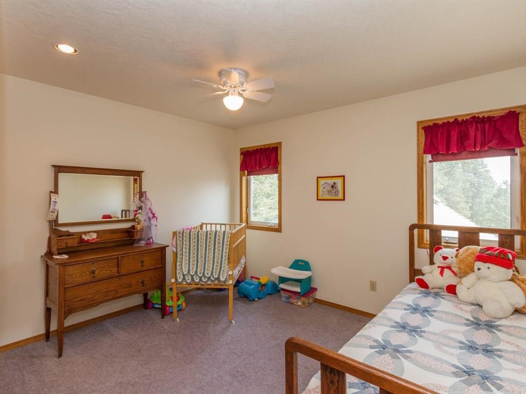 3807 South Chapman Road Greenacres, WA 99016 - Photo 14 of 20