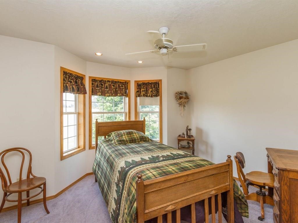 3807 South Chapman Road Greenacres, WA 99016 - Photo 15 of 20
