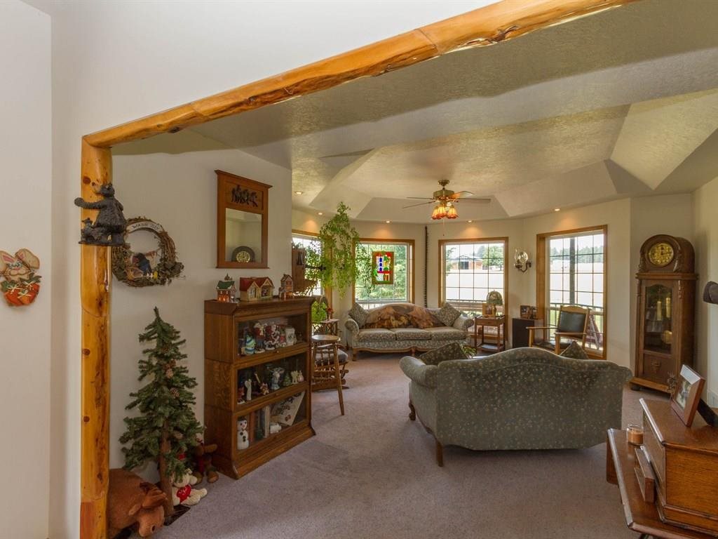 3807 South Chapman Road Greenacres, WA 99016 - Photo 4 of 20