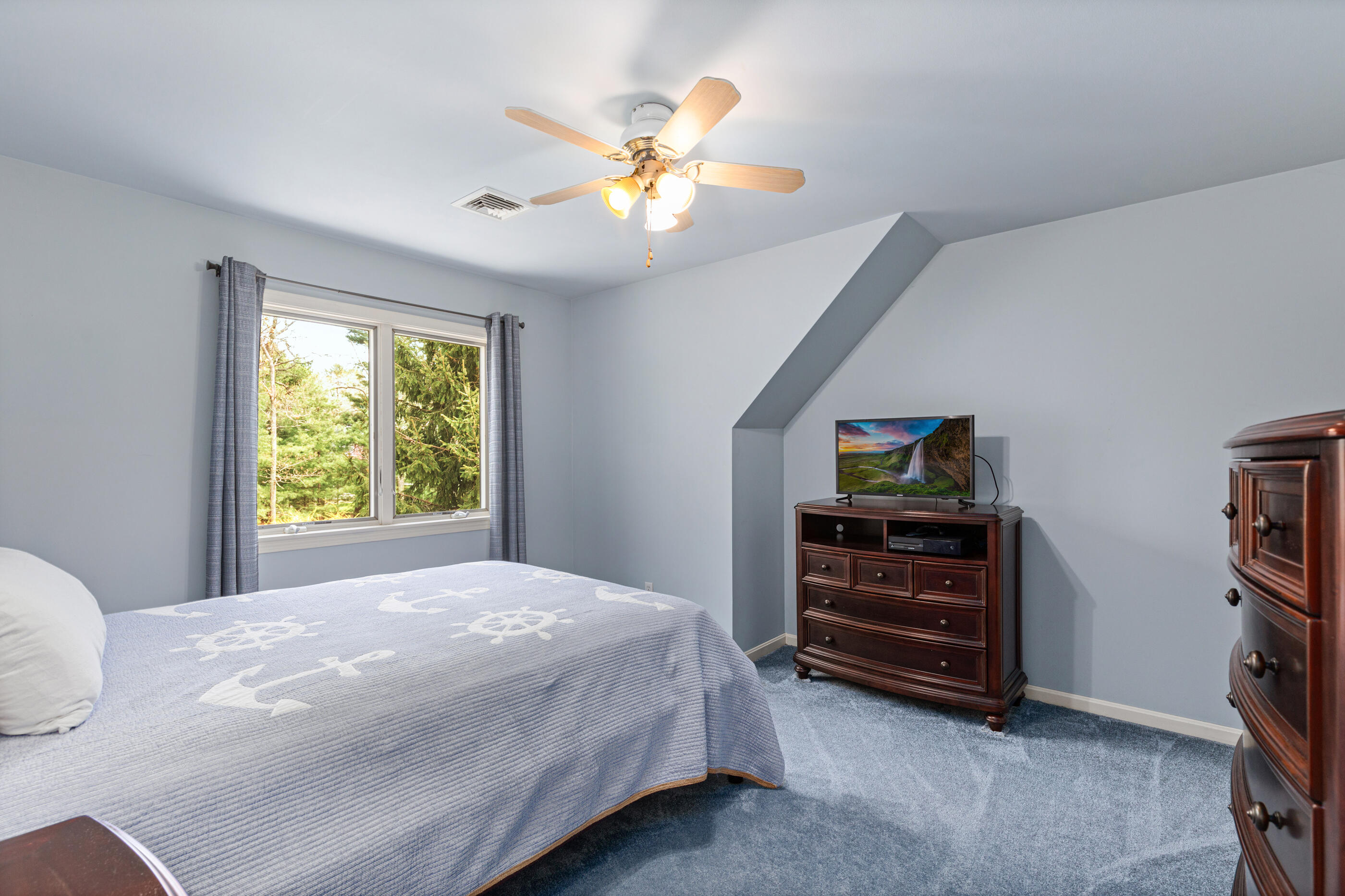 54 Roosevelt Road Cotuit, MA 02635 - Photo 25 of 45 39