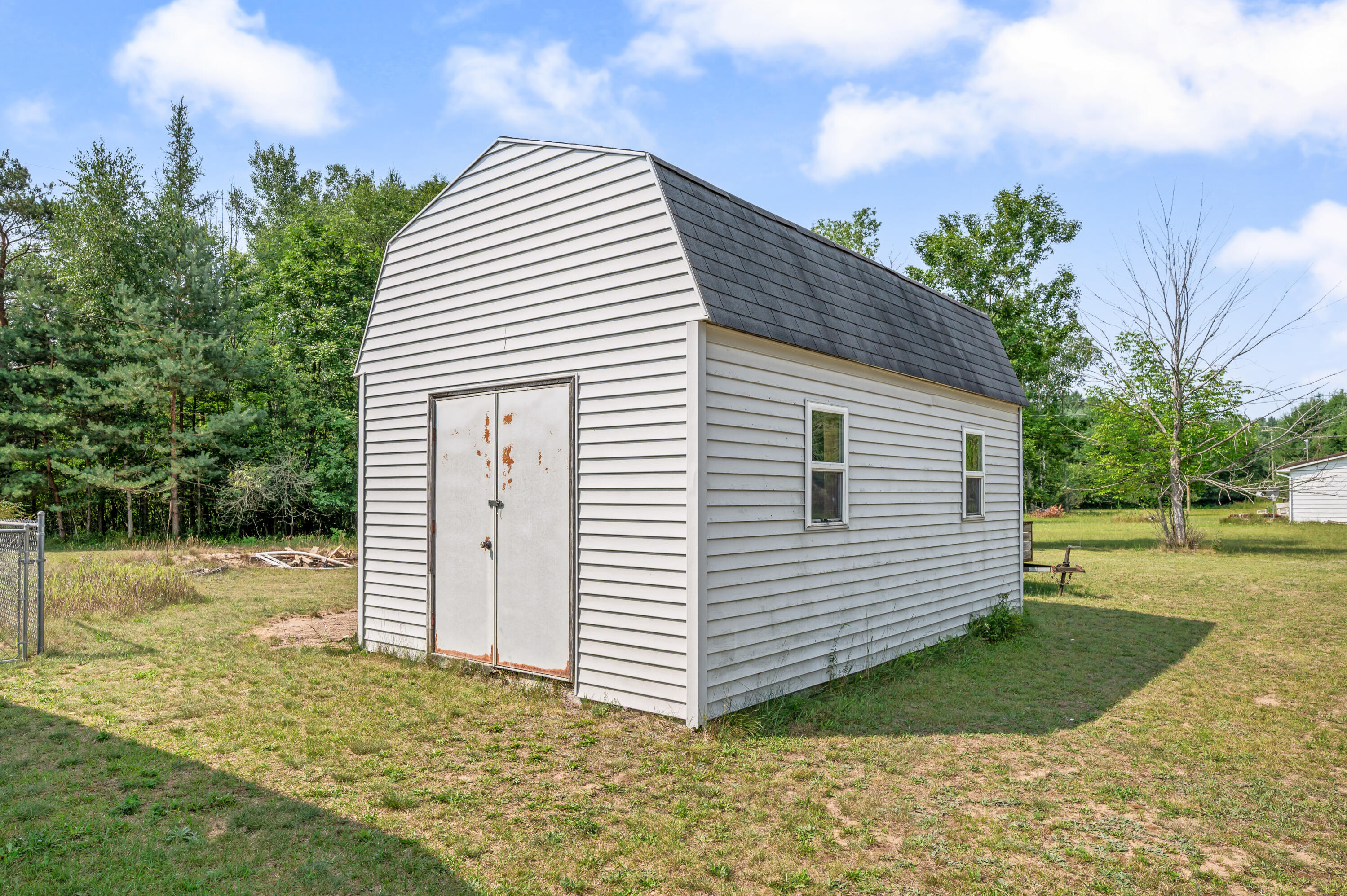 9041 7 Mile Road Evart, MI 49631 - Photo 6 of 30 9041-7MileRd-Evart-25