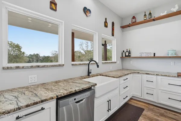 $615,000 | 92 Sam Davis Drive, Perkinston, MS 39573