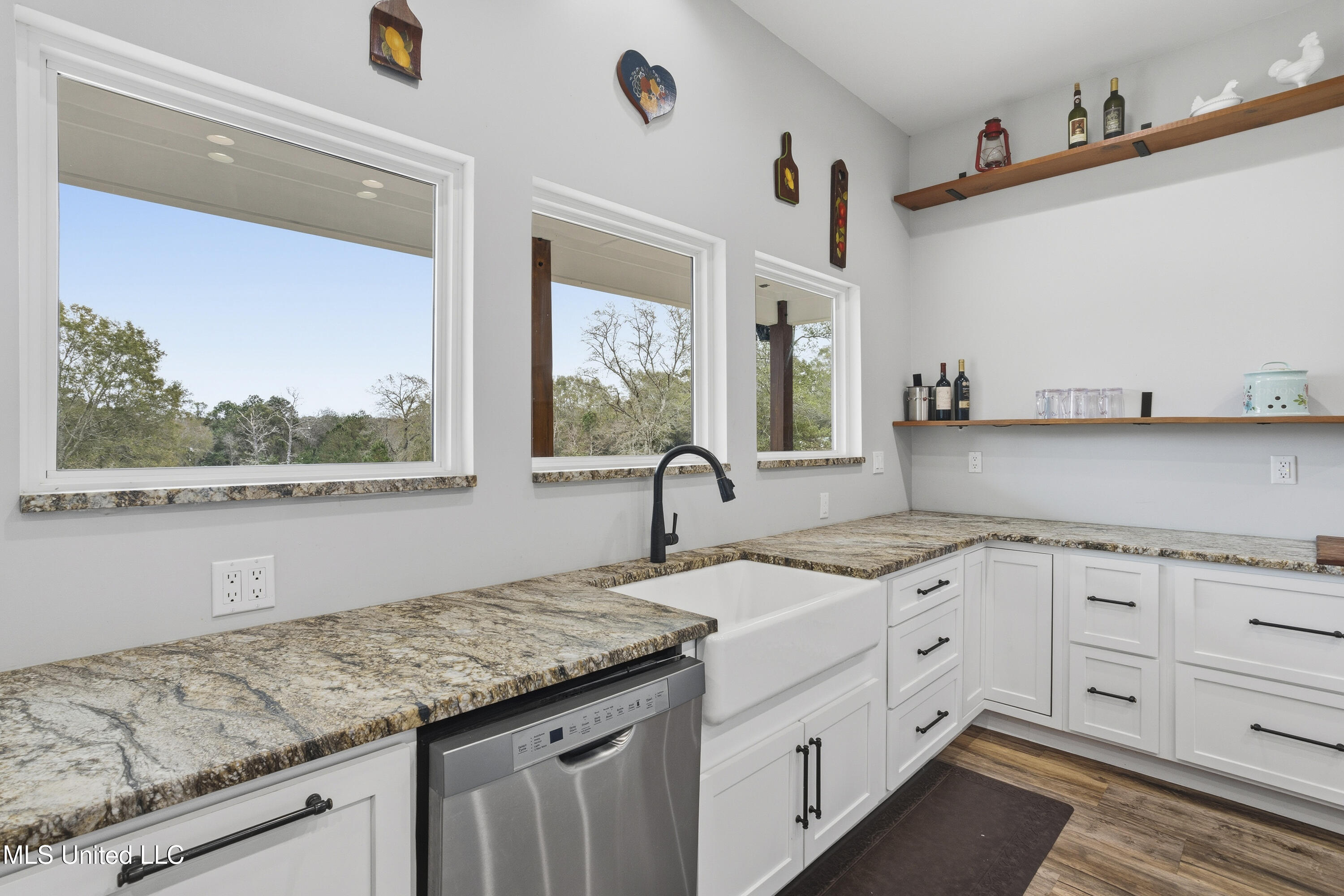 92 Sam Davis Drive Perkinston, MS 39573 - Photo 14 of 87 Kitchen